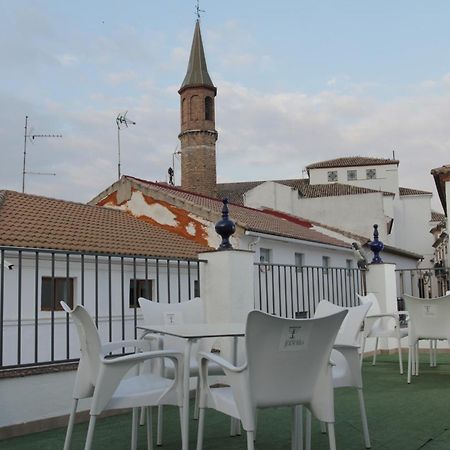 Hospedium Dlj Hostal Tematico Desde La Juderia Arjona Ngoại thất bức ảnh