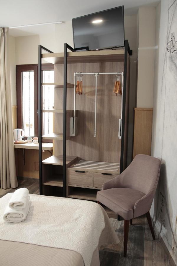 Hospedium Dlj Hostal Tematico Desde La Juderia Arjona Ngoại thất bức ảnh