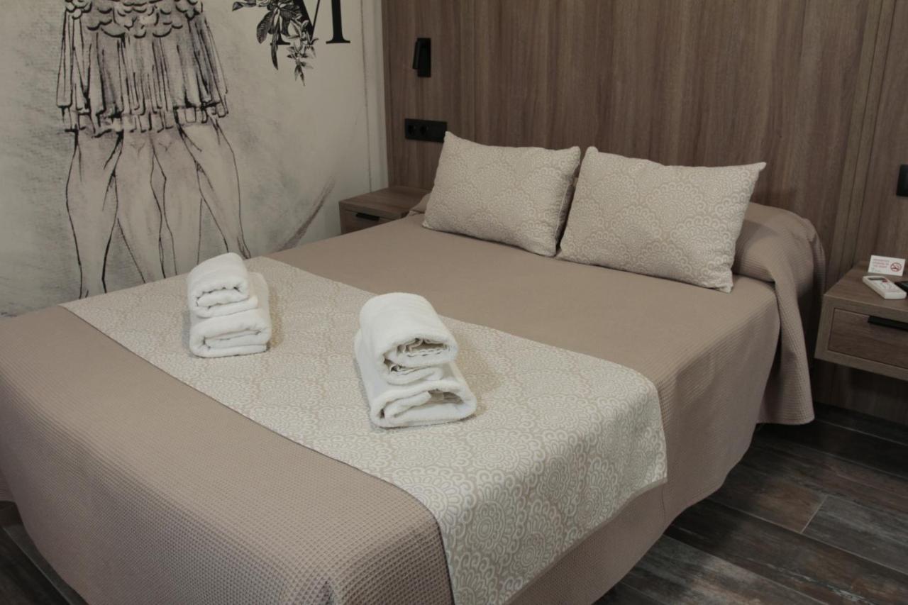 Hospedium Dlj Hostal Tematico Desde La Juderia Arjona Ngoại thất bức ảnh