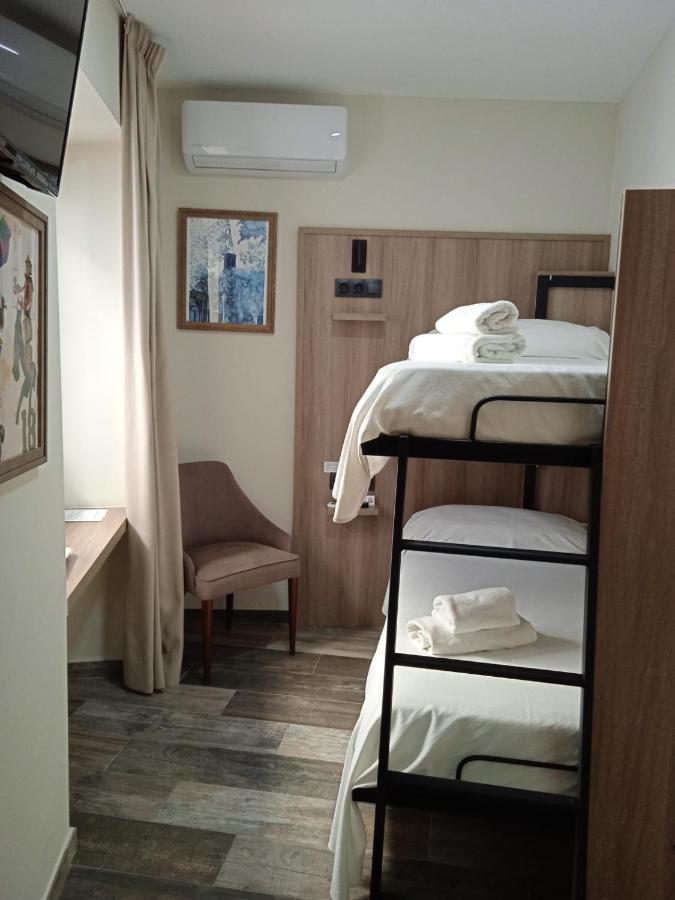Hospedium Dlj Hostal Tematico Desde La Juderia Arjona Ngoại thất bức ảnh
