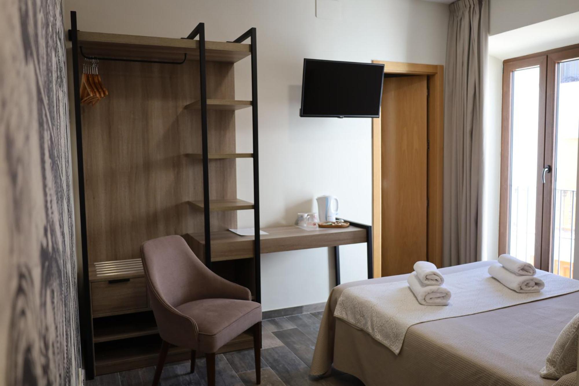 Hospedium Dlj Hostal Tematico Desde La Juderia Arjona Ngoại thất bức ảnh